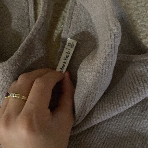 Sweater tank top - Picture 2 of 2